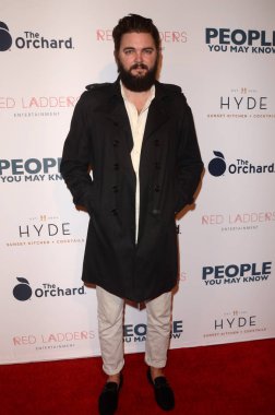 Aktör Nick Thune