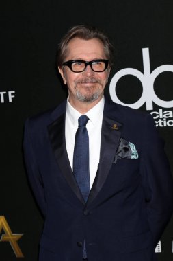 aktör Gary Oldman 