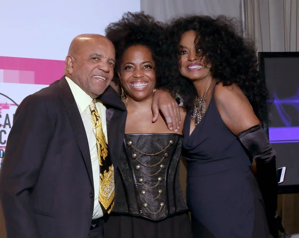 Berry Gordy, Rhonda Ross Kendrick és Diana Ross — Stock Fotó