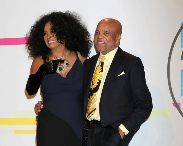 Zangeres Diana Ross en record executive Berry Gordy — Stockfoto