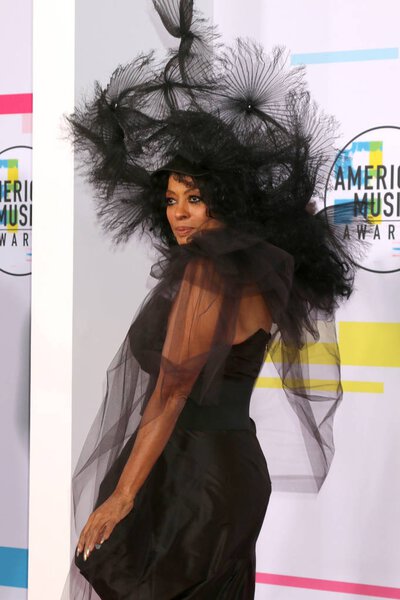 Singer Diana Ross at the American Music Awards 2017 at Microsoft Theater in Los Angeles, CA