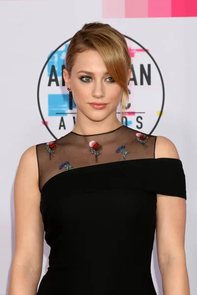 Actrice Lili Reinhart — Stockfoto