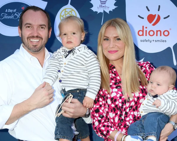 Actrice Virginia Williams Bradford Bricken Avec Des Enfants Diono Présente — Photo