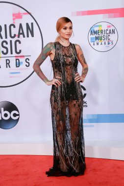 Şarkıcı Kehlani Amerikan Müzik Ödülleri'nde 2017 Microsoft Theater Los Angeles, Ca