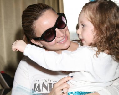 Mahsun işçi gri, Amelie Bailey 