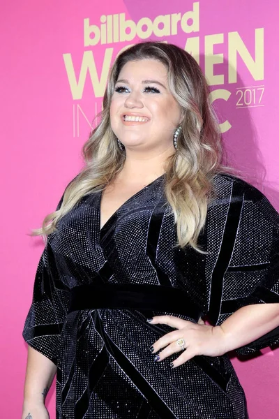  şarkıcı Kelly Clarkson'ın