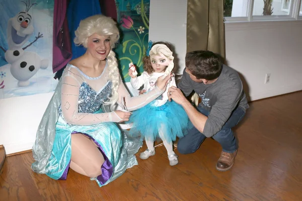 Elsa odtwórca, Amelie Bailey, Scott Bailey — Zdjęcie stockowe