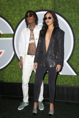 Büyücü Halife, Izabela Guedes 