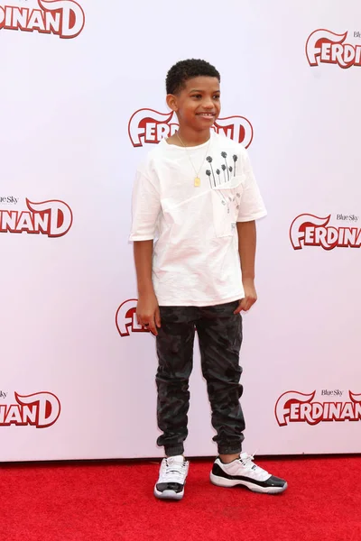 aktör Lonnie Chucky