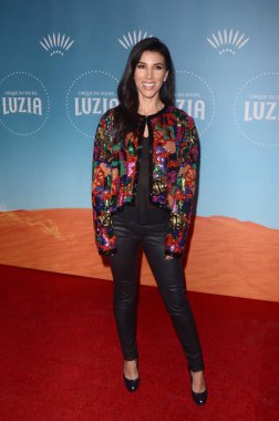 aktris Adrianna Costa 