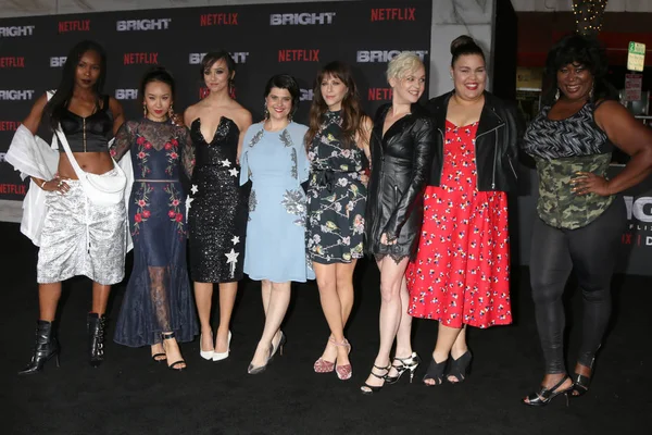 Rebekka Johnson, Kia Stevens, Ellen Wong, Britt Baron, Jackie Tohn, Kimmy Gatewood, młode Britney — Zdjęcie stockowe