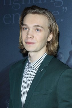 Aktör Charlie Plummer