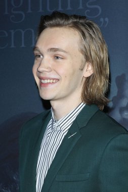 Aktör Charlie Plummer