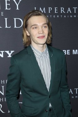 Aktör Charlie Plummer