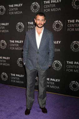  Aktör Hugh Dancy