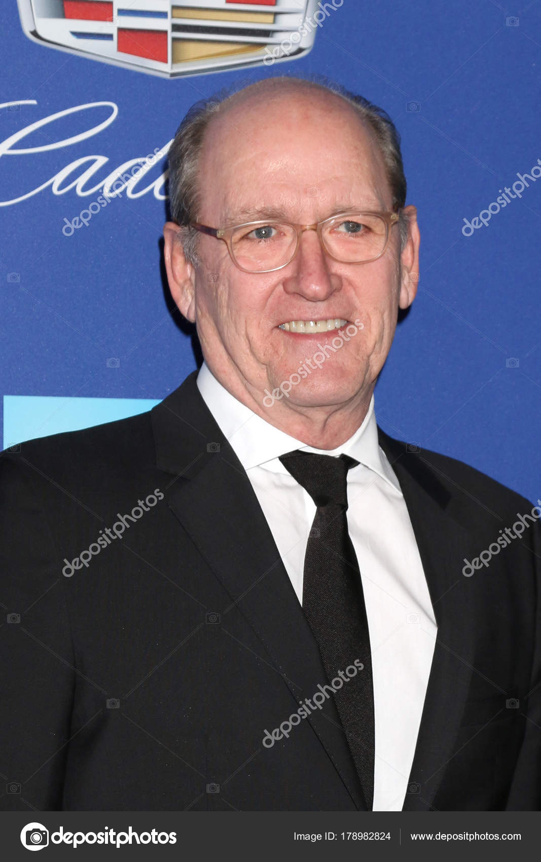 Richard Jenkins Net Worth 2023: The Surprising Wealth of This Academy Award Winner!