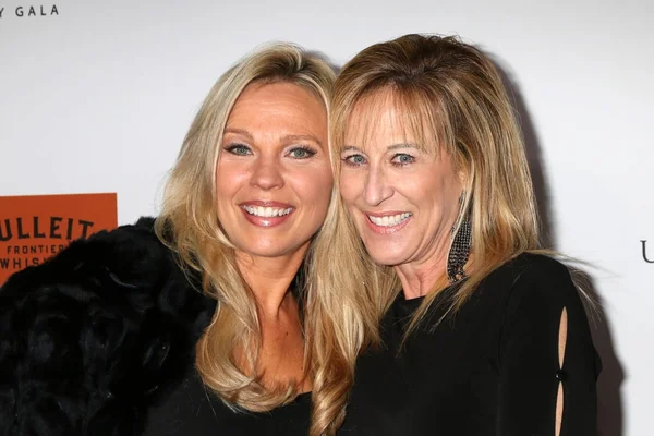 Kari Michaelsen, Brigitte Johnston — Stockfoto