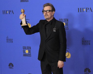aktör Gary Oldman