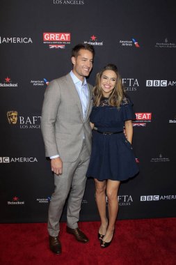 Justin Hartley, Chrishell harita 