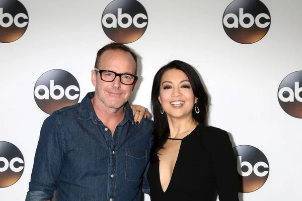 Clark gregg, wen ming-na — Foto de Stock