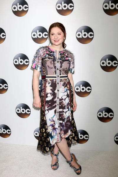 Schauspielerin emma kenney — Stockfoto