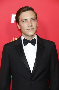 Aktör Cody Fern