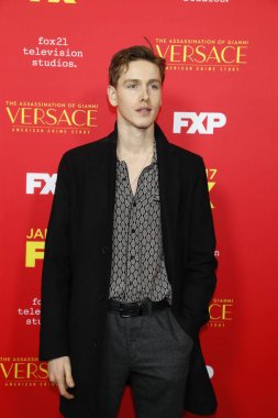 aktör Harris Dickinson 