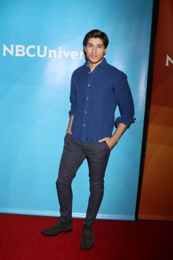 oyuncu Cameron Cuffe