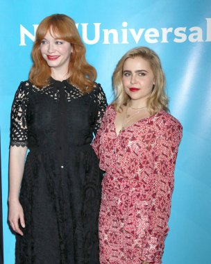  Christina Hendricks, Mae Whitman