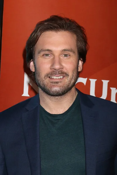 Actor Clive Standen — Foto de Stock