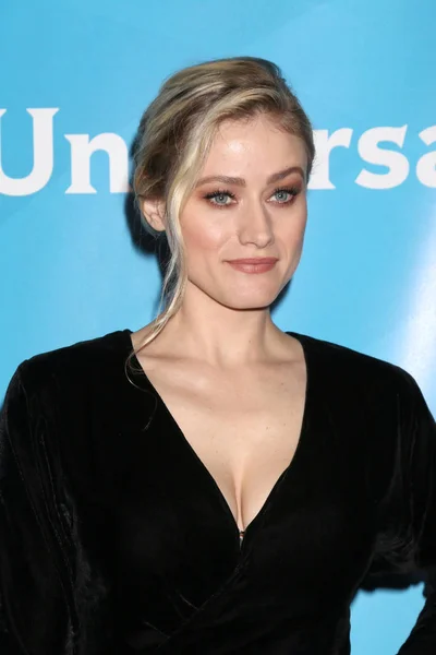 Olivia Taylor Dudley — Stock Photo, Image