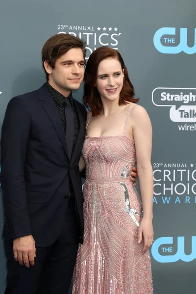 Jason Ralph, Rachel Brosnahan — Zdjęcie stockowe