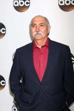 aktör Miguel Sandoval 