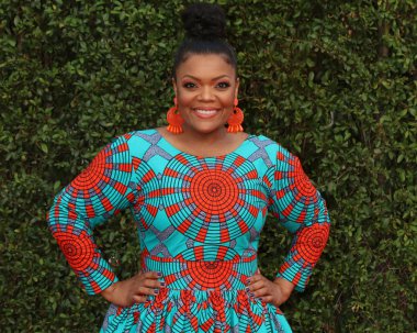 Yvette Nicole Brown