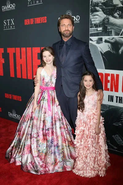 Elle Whitfield, Gerard Butler, Madelyn Lazar — Photo