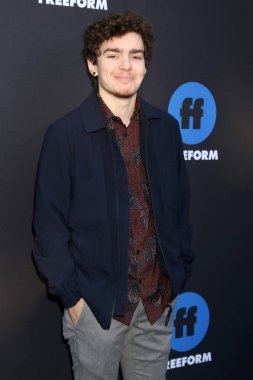 aktör Elliot Fletcher