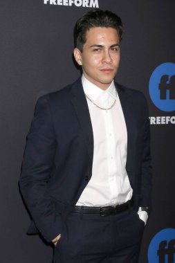 Aktör Oscar Camacho