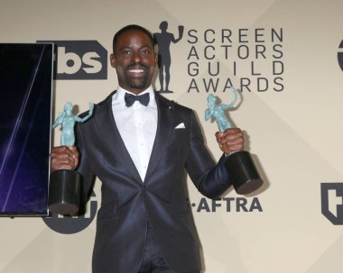 aktör Sterling K Brown