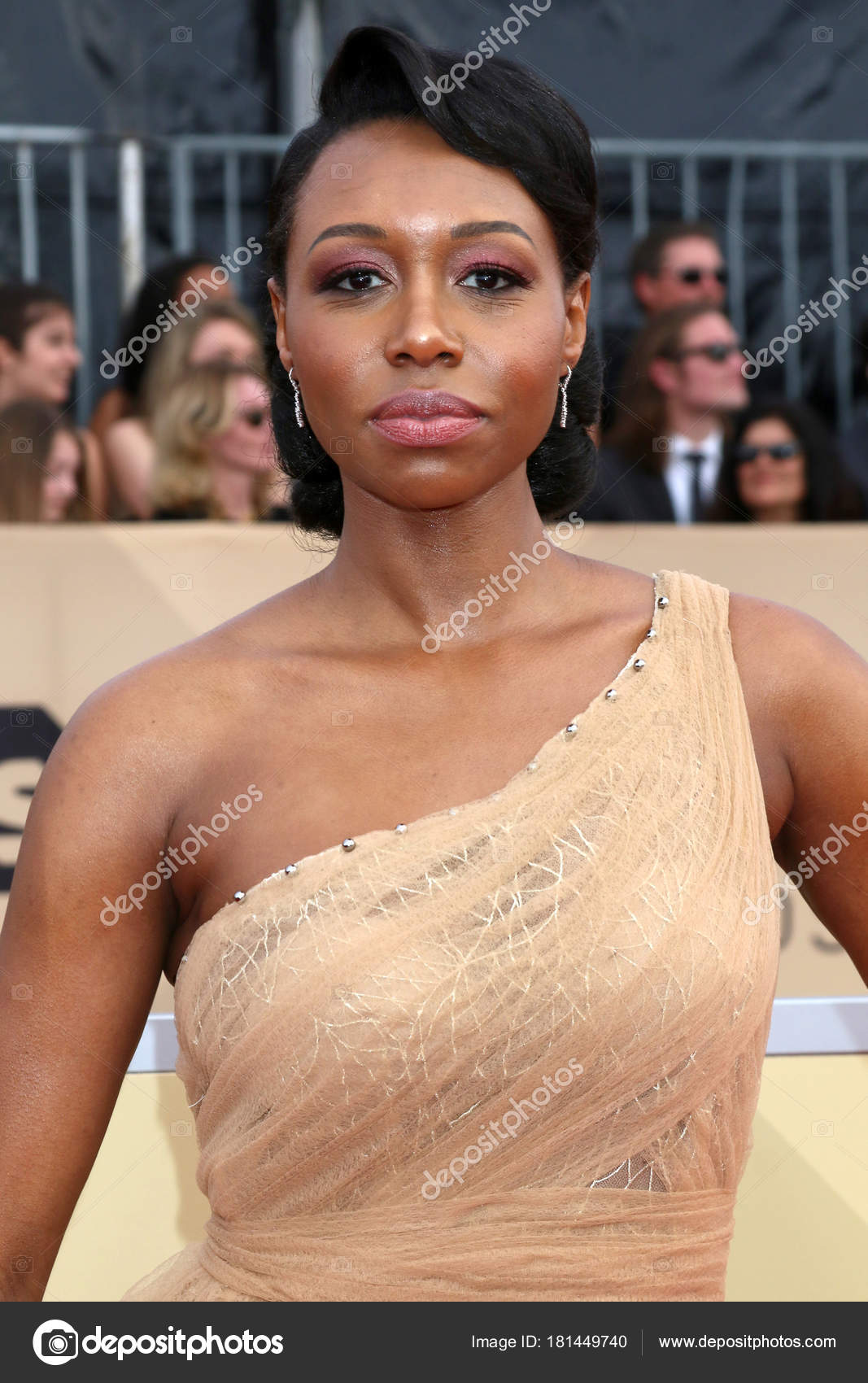 Watch Amanda Warren video Watch Amanda Warren video