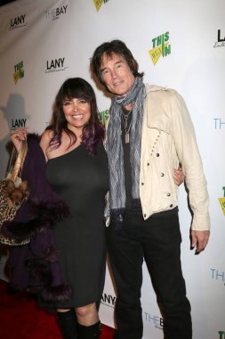 Devin Devasquez, Ronn Moss