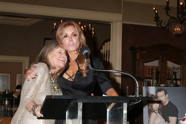 Marla Adams, Tracey Bregman — Stockfoto