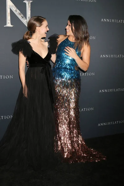 Natalie Portman, Gina Rodriguez — Stok fotoğraf