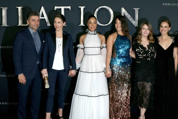 Oscar Isaac, Tuva Novotny, Tessa Thompson, Gina Rodriguez, Jennifer Jason Leigh, Natalie Portman — Stock Photo, Image