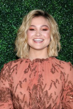 aktris Olivia Holt 