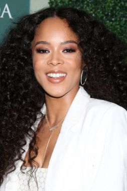 oyuncu Serayah Mcneill 