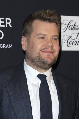 aktör James Corden 