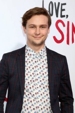 aktör Logan Miller 