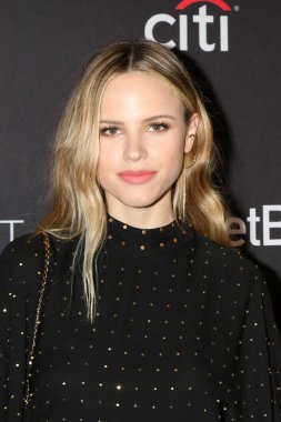 aktris Halston adaçayı
