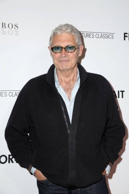 aktör Michael Nouri 