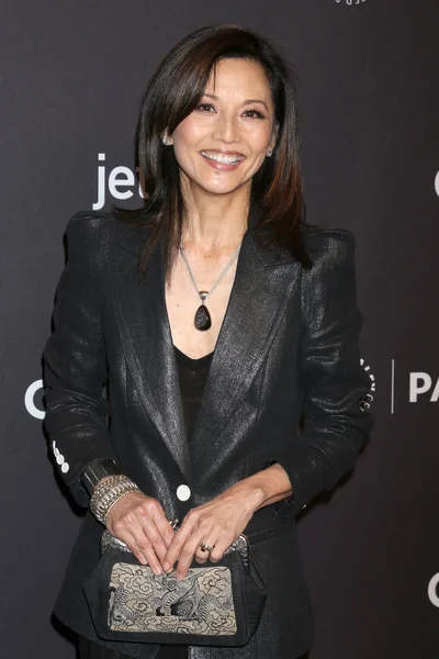 Порно түсіруге қызды тарту